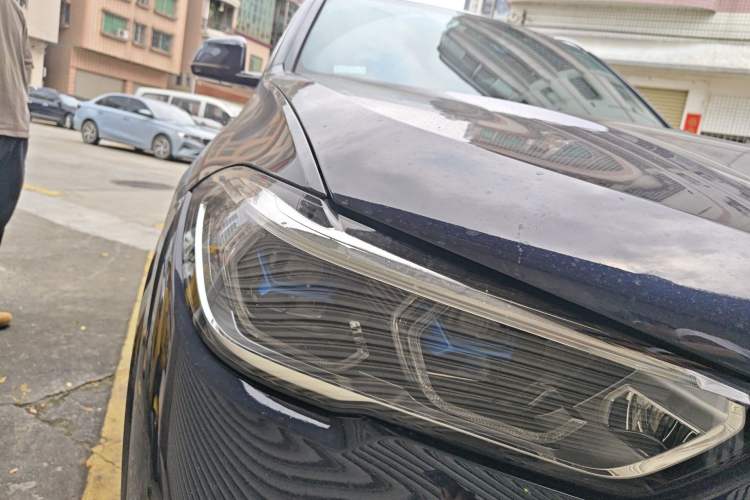 Used BMW X5 2022 xDrive 40Li M Sport Package Right Front Headlight