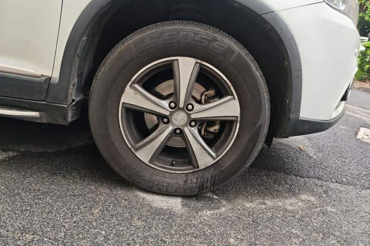 Used Haval H6 2015 Revised Version Sport Edition 1.5T Manual Transmission Two-Wheel Drive Elite Grade Right Front Wheel Hub