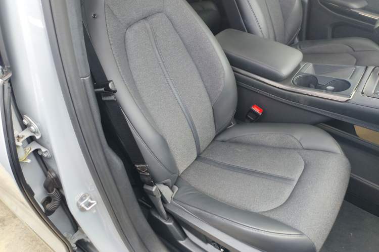 Used Nio EC6 2020 615 km Performance Edition Right Front Seat