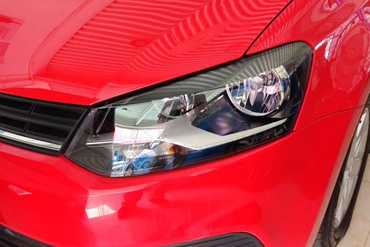 Used Volkswagen Polo 2016 1.4L Automatic Trendy Model Left Front Headlight