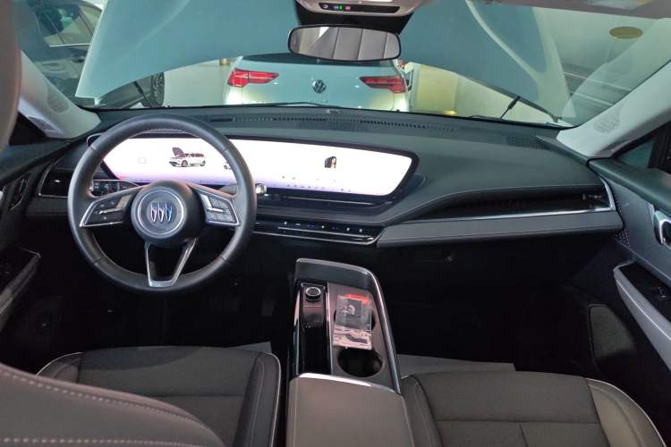 Used Buick E5 2025 Model 620KM Prestige Edition
