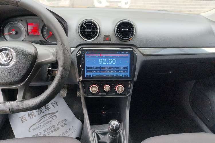 Used Volkswagen Jetta 2017 1.5L Manual Fashion Edition