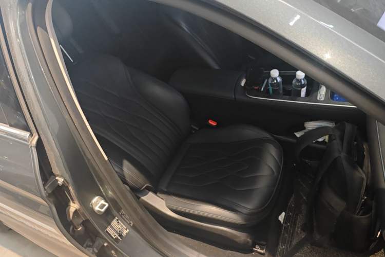 Used Chery Fengyun A8L 2025 1.5 TGDI 145 km Luxury Version