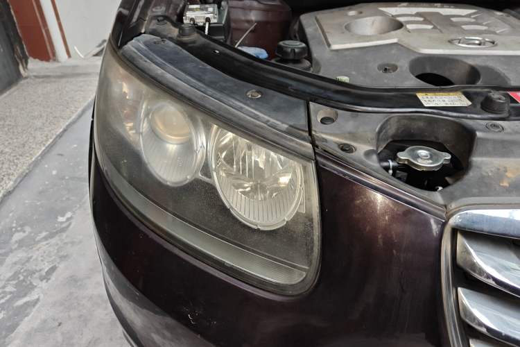 Used Hyundai Santa Fe Classic 2011 2.4 Comfort Edition 7-Seater Two-Wheel Drive