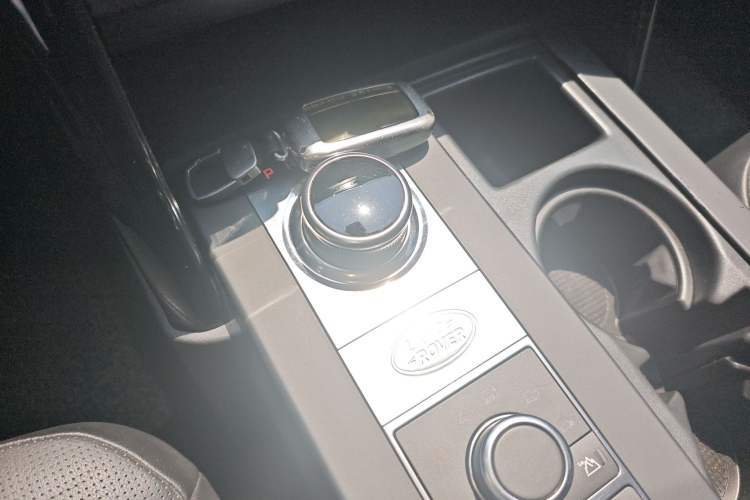 Used Land Rover Discovery 2017 3.0 SC V6 SE