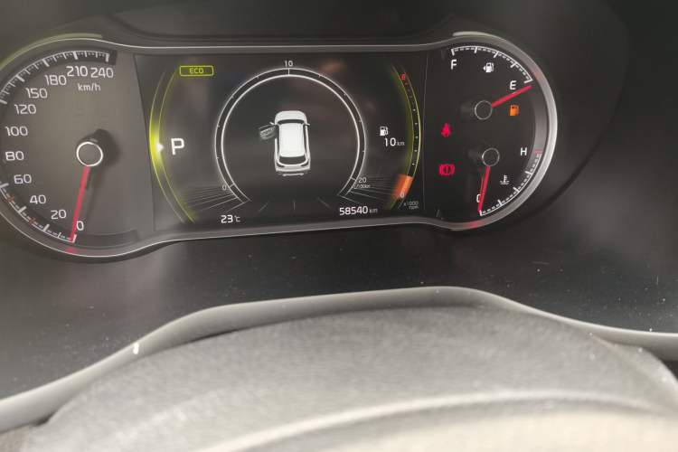 Used Kia Sportage R 2018 2.0L Automatic Smart Luxury Version China V Standard Odometer Close Up