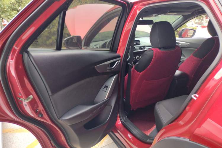 Used Mazda CX-4 2016 2.0L Automatic 2WD Blue Sky Dynamic Edition