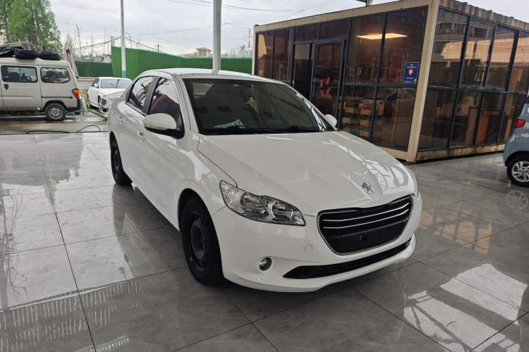 Used Peugeot 301 2016 1.6L Manual Happiness Edition