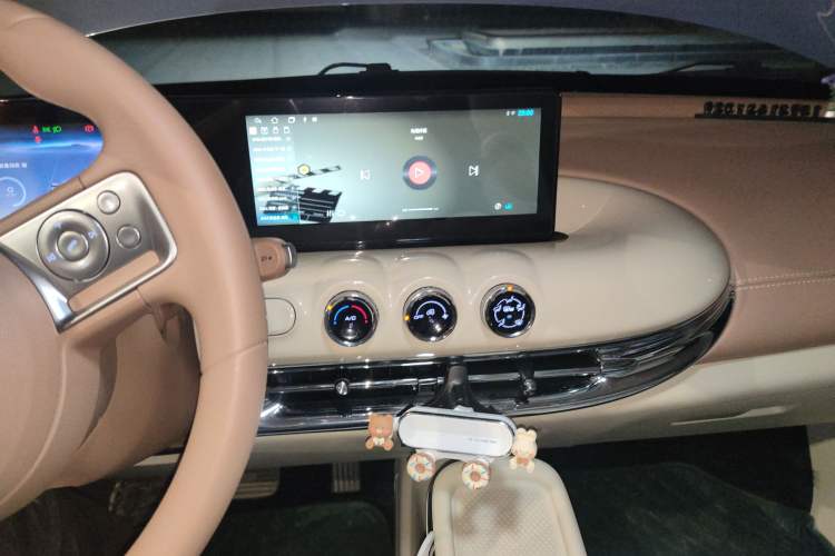 Used Wuling Bingo 2025 333 km Lingxi Connected Version
