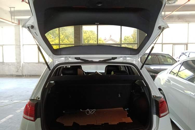 Used Volkswagen Golf 2020 200TSI DSG Comfortable and Ambitious Edition