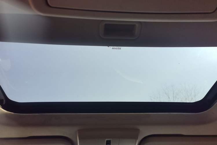 Used Dodge Journey 2013 2.4L Two-Wheel Drive Luxury Version