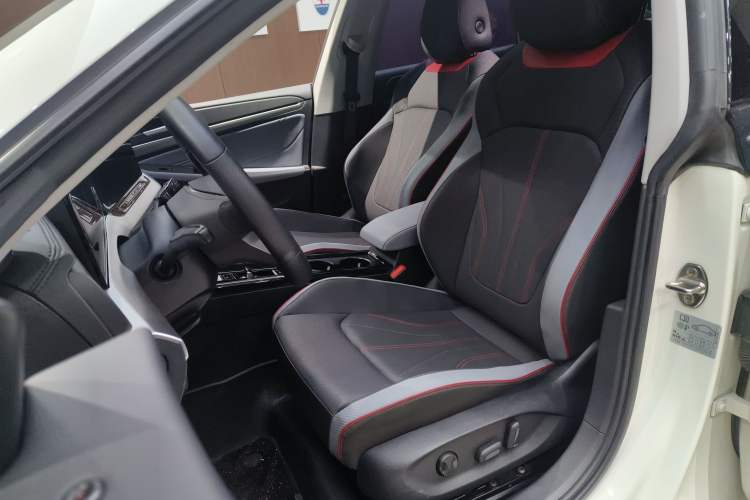 Used Volkswagen Lamando 2022 Lingdu L 280TSI DSG Spicy Edition Left Front Seat