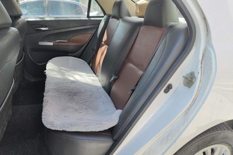 Used BYD F3 2015 Energy-Efficient Model 1.5L Manual Comfort Edition Left Rear Seat