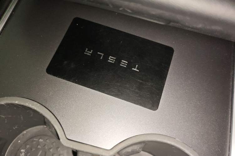 Used Tesla Model Y 2022 Long-Range All-Wheel-Drive Version