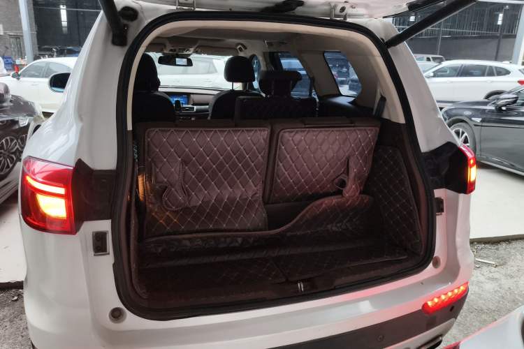 Used Haval H7 2017 Blue-Label H7L 2.0T Automatic Luxury Model Trunk