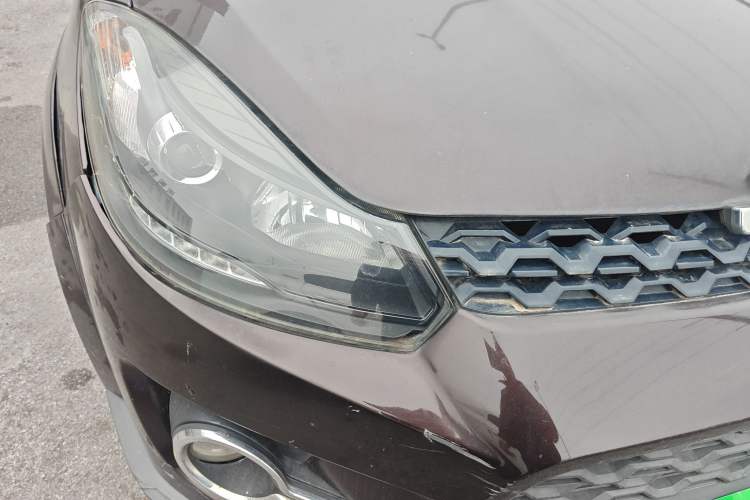 Used JMC Yuhu 5 2018 2.4T Classic Edition Diesel Manual 4x4 Luxury Long-Wheelbase JX4D24A5L