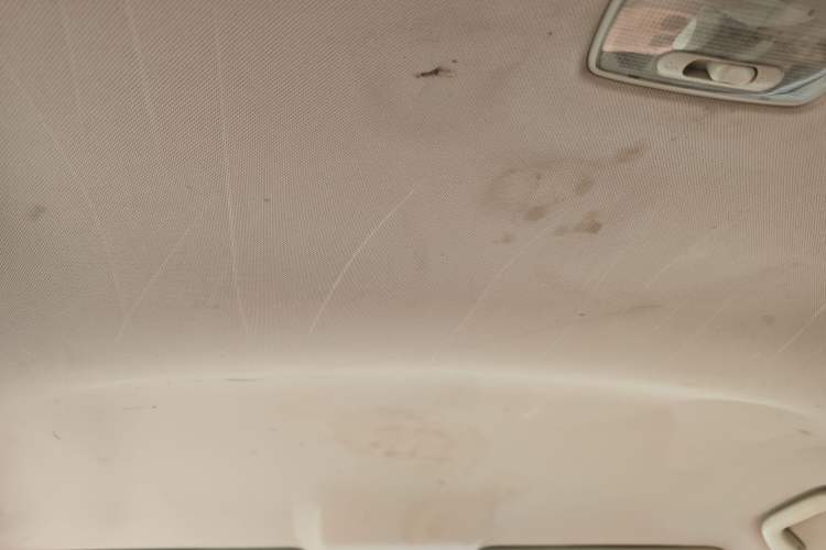 Used Honda CR-V 2012 2.0L two-wheel drive urban version Headliner