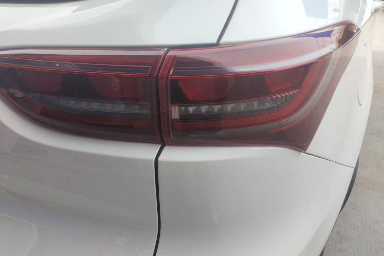 Used JETOUR X70M 2020 Revised 1.5T Manual Partner Version 5-Seater Right Rear Taillight