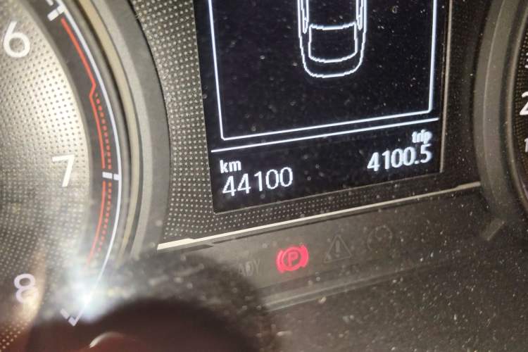 Used Volkswagen Lamando 2021 230TSI DSG Fashion Edition Odometer Close Up