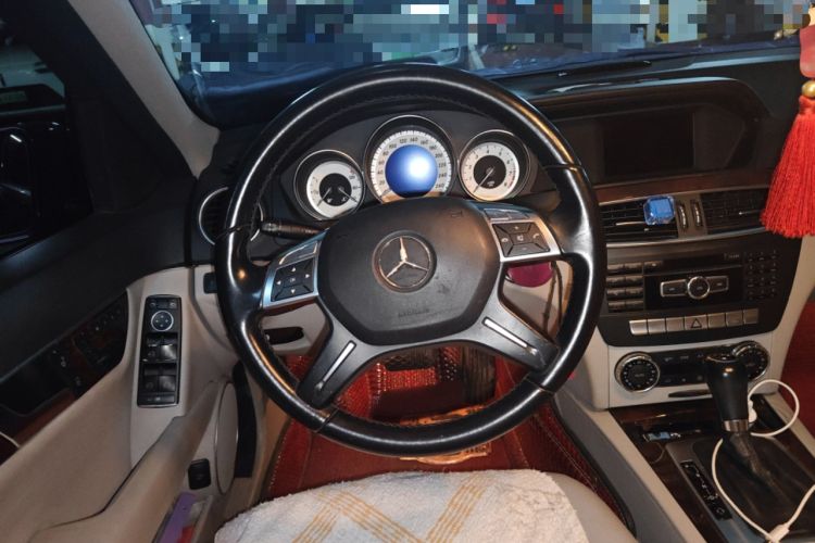 Used Mercedes-Benz C-Class 2010 C 200K Standard Model Steering Wheel