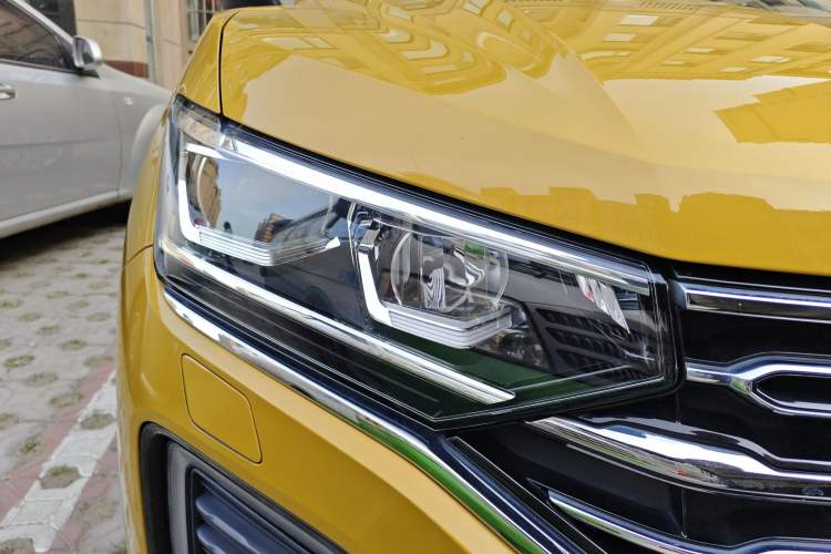 Used Volkswagen Tayron 2019 380TSI Four-Wheel Drive Prestige Version China V Standard Right Front Headlight