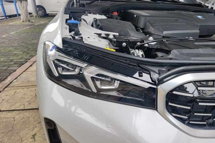 Used BMW 3 Series 2025 325i M Sport Package Right Front Headlight