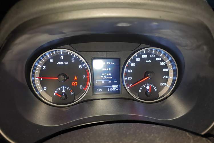 Used Kia kx1 Stonic 2021 1.4L CVT Fun & Sunroof Model
