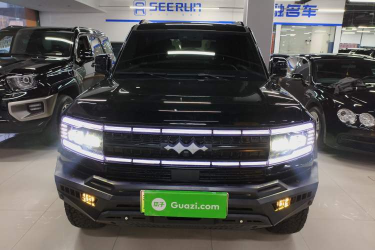 Used Formula Leopard 5 2023 Cloud Ride Flagship Edition
