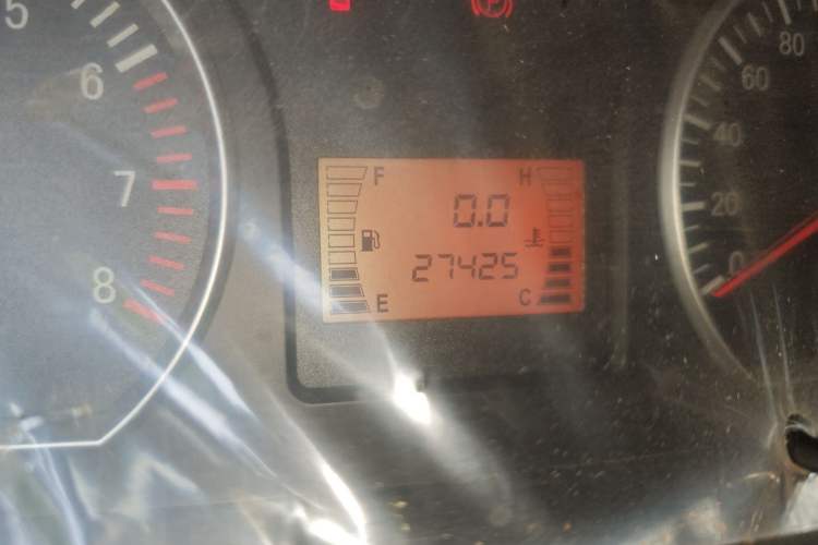 Used FORTHING Lingzhi 2013 M3 1.6L 7-Seater Luxury Model