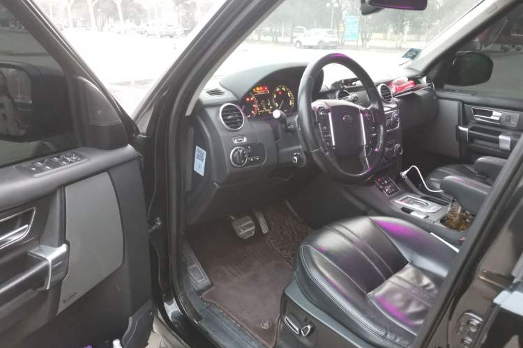 Used Land Rover Discovery 2016 3.0 SC Obsidian Black Heritage Edition HSE