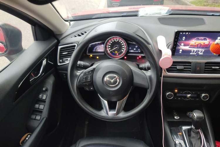 Used Mazda Mazda 3 Axela 2016 Sedan 1.5L Automatic Luxury Model