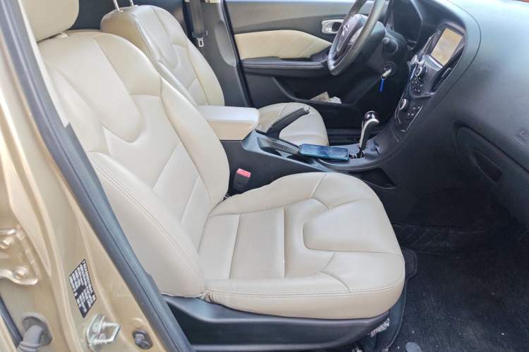 Used GAC Trumpchi GA3S Vision 2014 1.6L Automatic Luxury ESP Version
