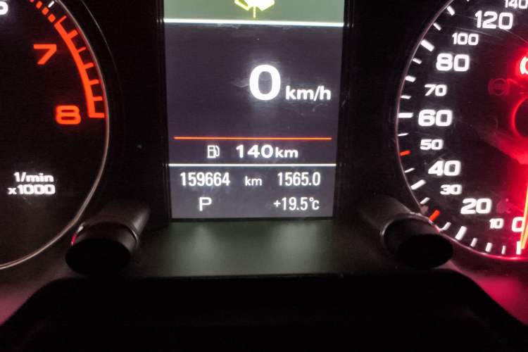 Used Audi Q5 2017 Plus 40 TFSI Comfort Model
