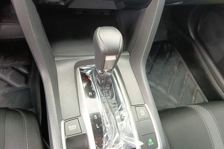 Used Honda Civic 2019 220TURBO CVT Dynamic Edition China VI Emission Standard Gear Lever