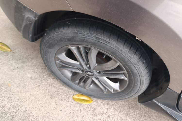 Used Hyundai ix35 2015 2.0L Automatic 2WD Smart Type China IV