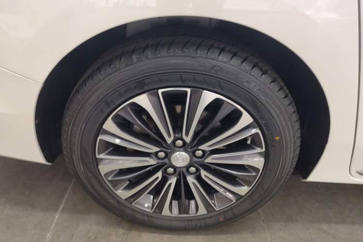 Used Buick GL8 2023 ES Lu Zun Luxury Model