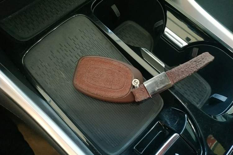 Used SAIC MAXUS G50 2023 PLUS 1.5T Automatic Escort Edition Vehicle Key