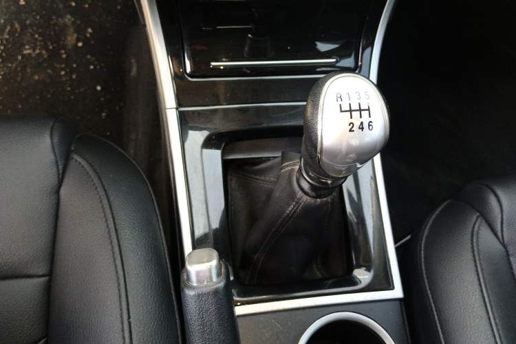 Used Haval H2 2014 1.5T Manual Two-Wheel Drive Urban Edition
