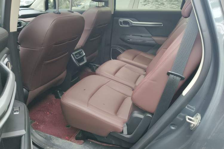 Used Geely Auto Haoyue 2022 1.8TD Automatic Prestige 7-Seater Left Rear Seat