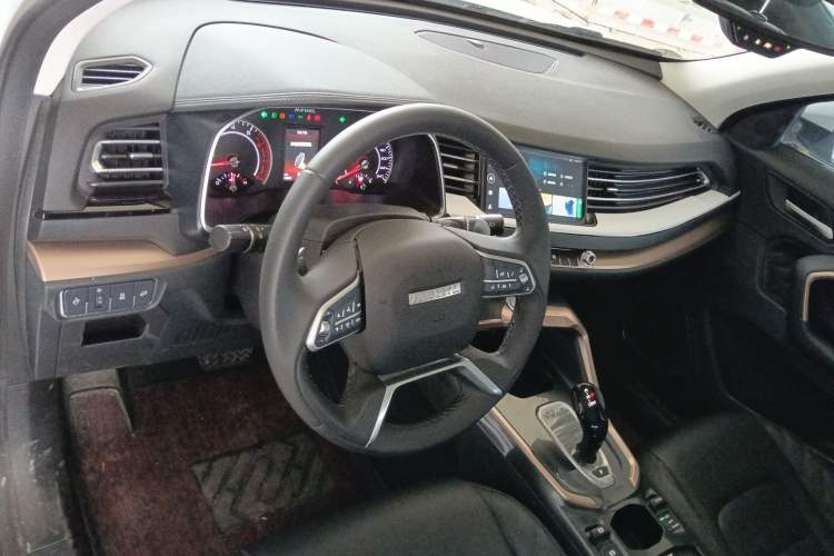 Used Haval H6 2021 1.5T Automatic Champion Edition Center Console