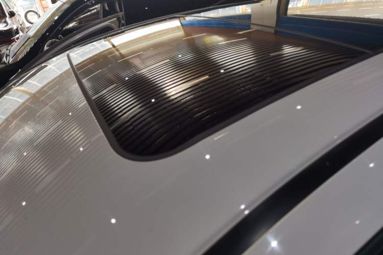 Used Honda Vezel 2020 1.5L CVT Pioneer Edition
