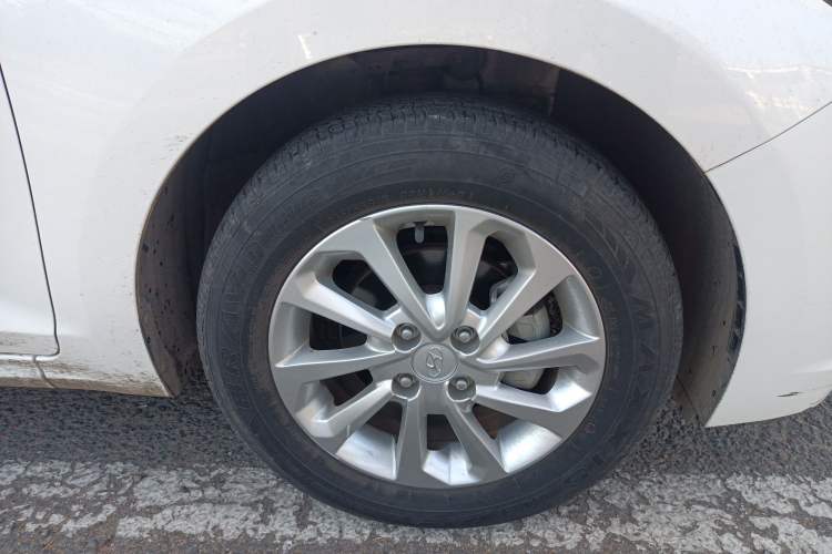 Used Hyundai Verna (new generation) 2016 1.4L Manual Cool Edition GLS
