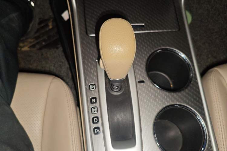 Used Nissan Teana 2016 2.0L XE Fashion Edition
