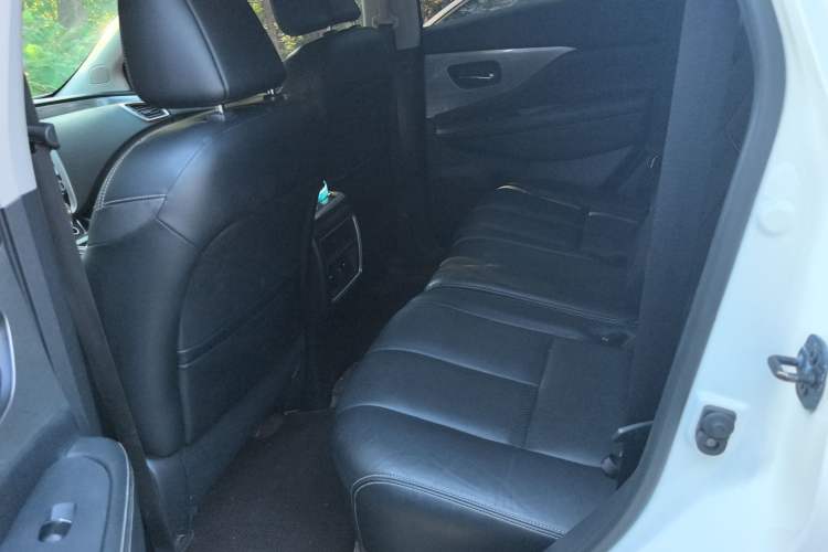 Used Nissan Murano 2021 2.5L XL Two-Wheel Drive Smart Connect Luxury Edition Left Rear Seat