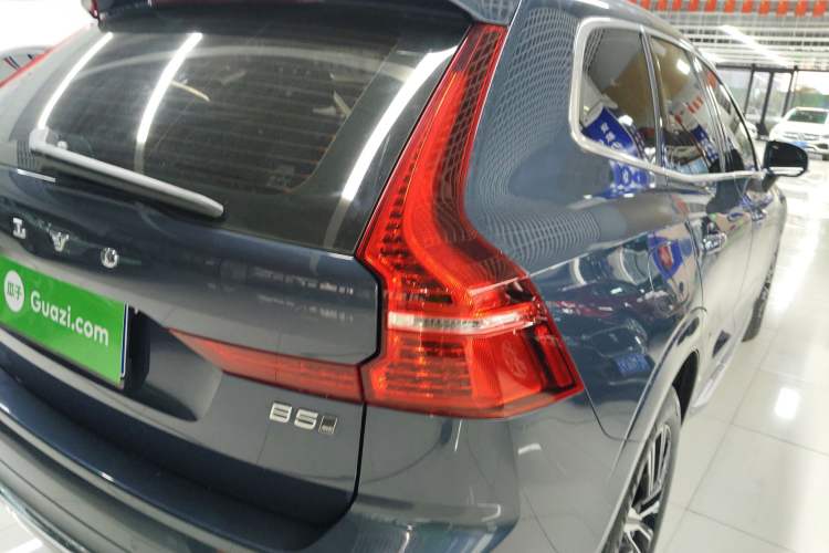 Used Volvo XC60 2022 B5 4x4 Smart Luxury Edition
