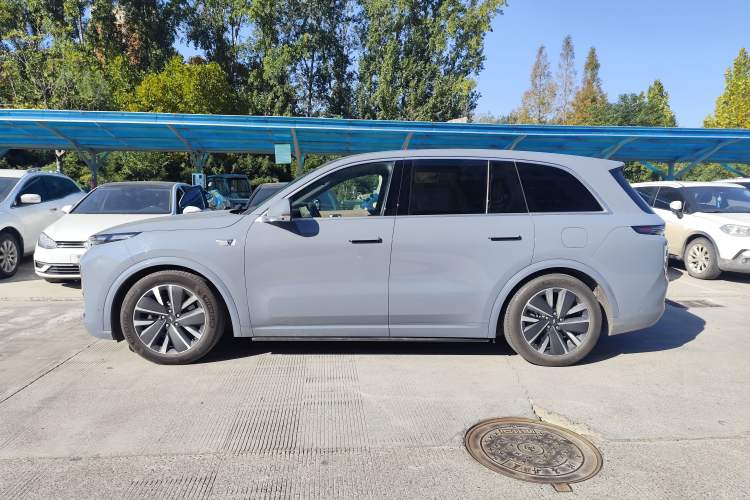 Used Li Auto L8 2025 Pro Smart Refresh Edition