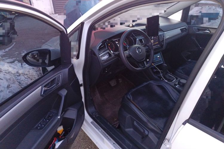 Used Volkswagen Touran 2021 Touran L 280TSI DSG Comfort Edition 7 Seats Driver Seat