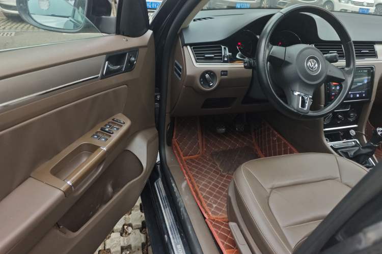 Used Volkswagen Bora 2013 1.6L Manual Comfort Model