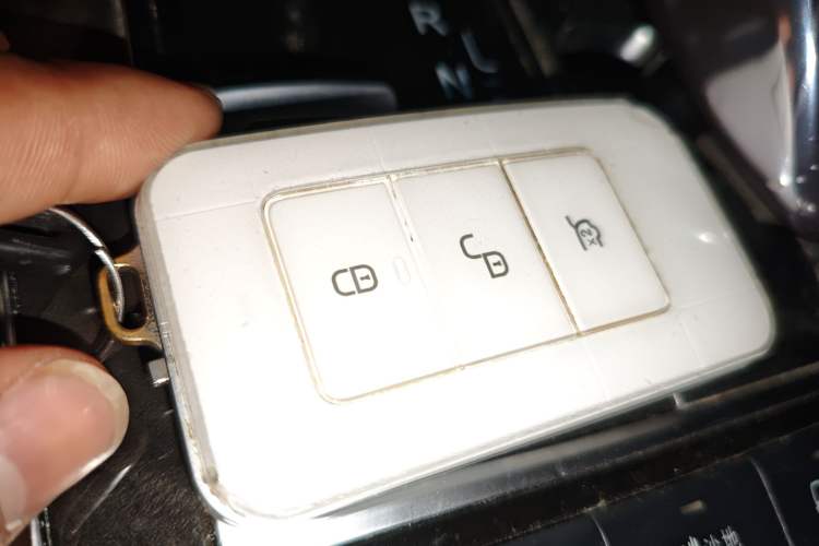 Used BYD Tang New Energy 2017 2.0T All-Wheel Drive Hyatt Model
