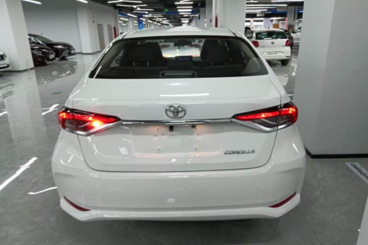 Used Toyota Corolla 2021 TNGA 1.5L CVT Pioneer Edition
